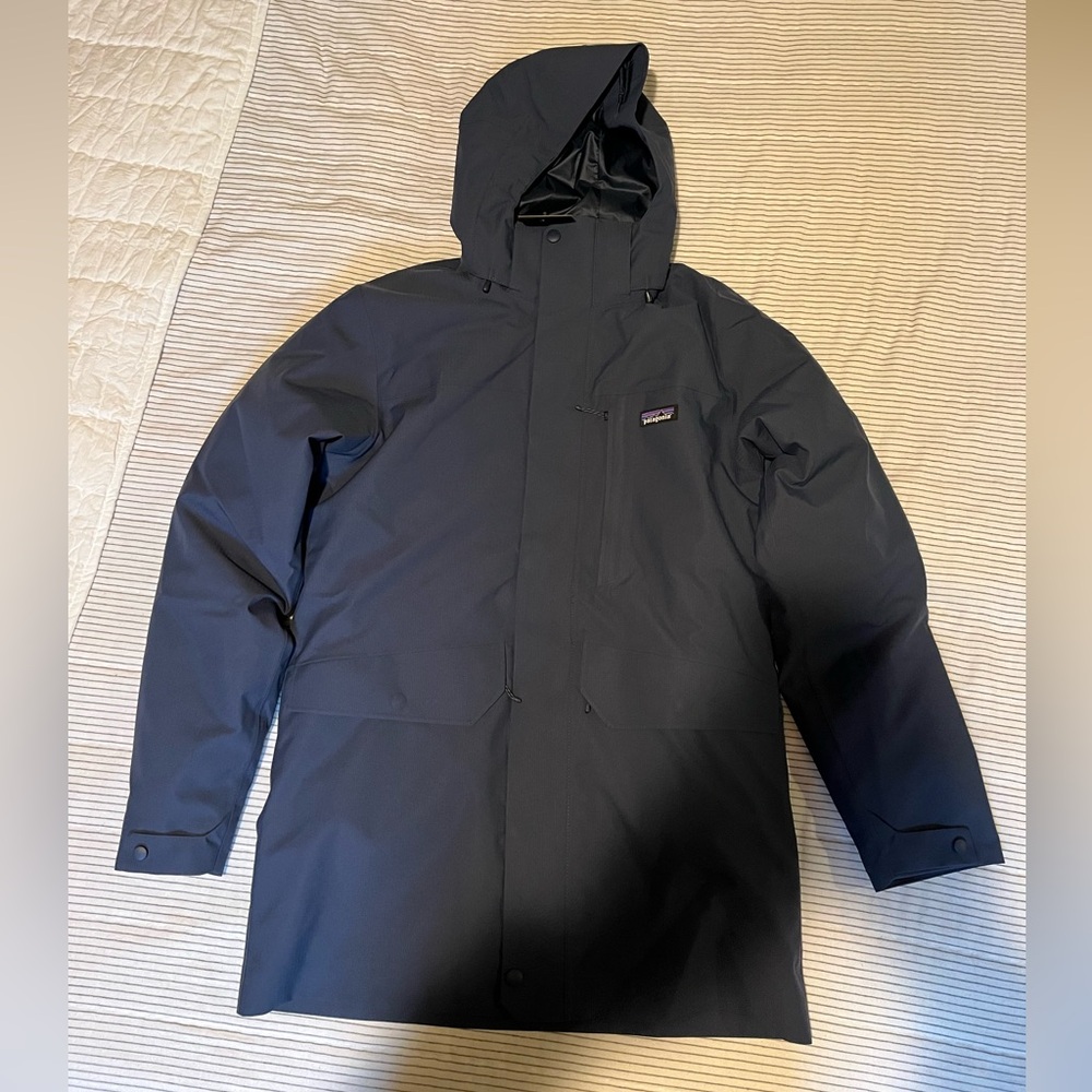Men’s XS Patagonia Tres Jacket/Parka with removable down liner in New Navy color